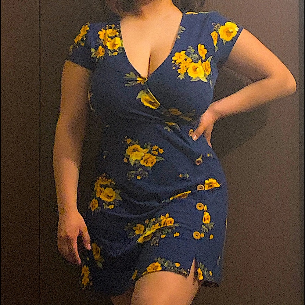 Arizona Jean CO,Dark blue with yellow flower print